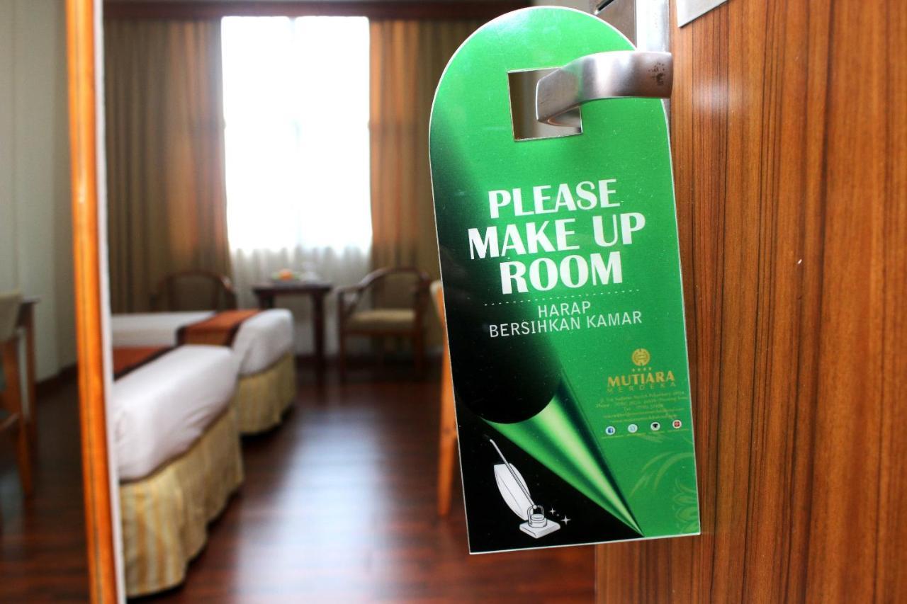 Mutiara Merdeka Hotel Pekanbaru Kültér fotó