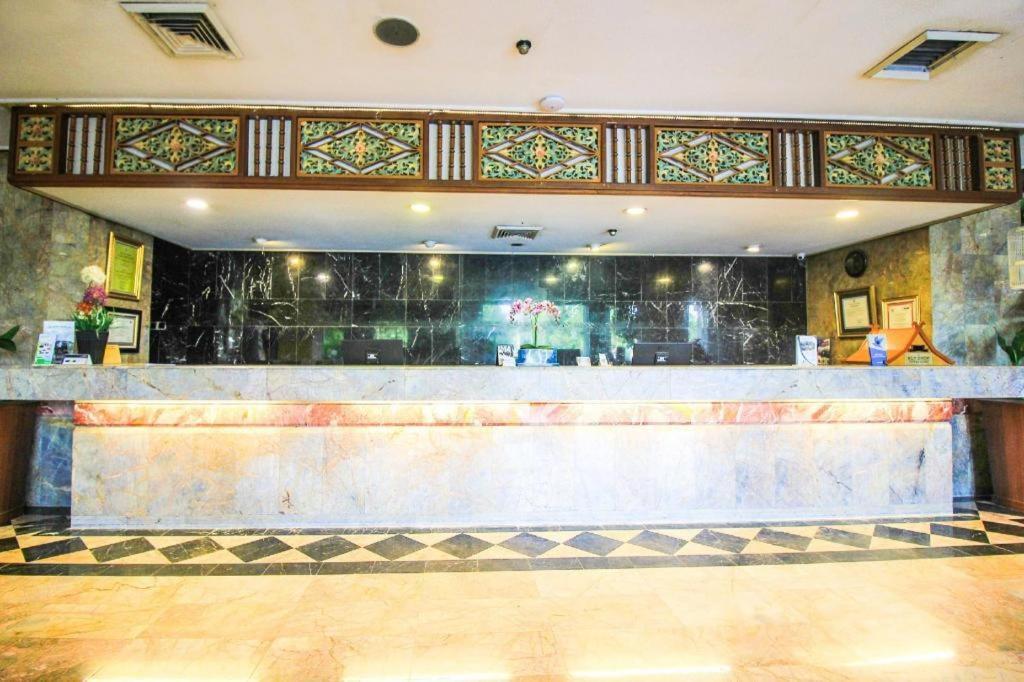 Mutiara Merdeka Hotel Pekanbaru Kültér fotó