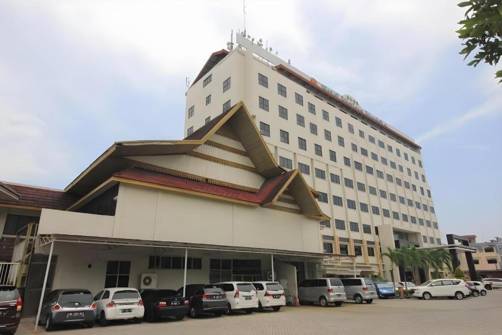 Mutiara Merdeka Hotel Pekanbaru Kültér fotó